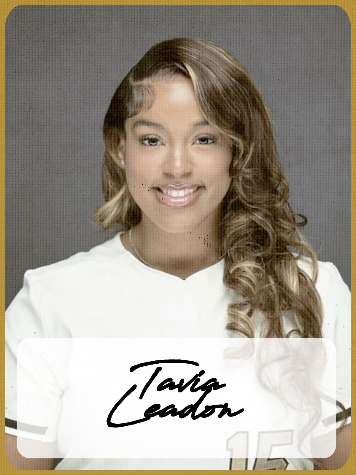 Tavia Leadon